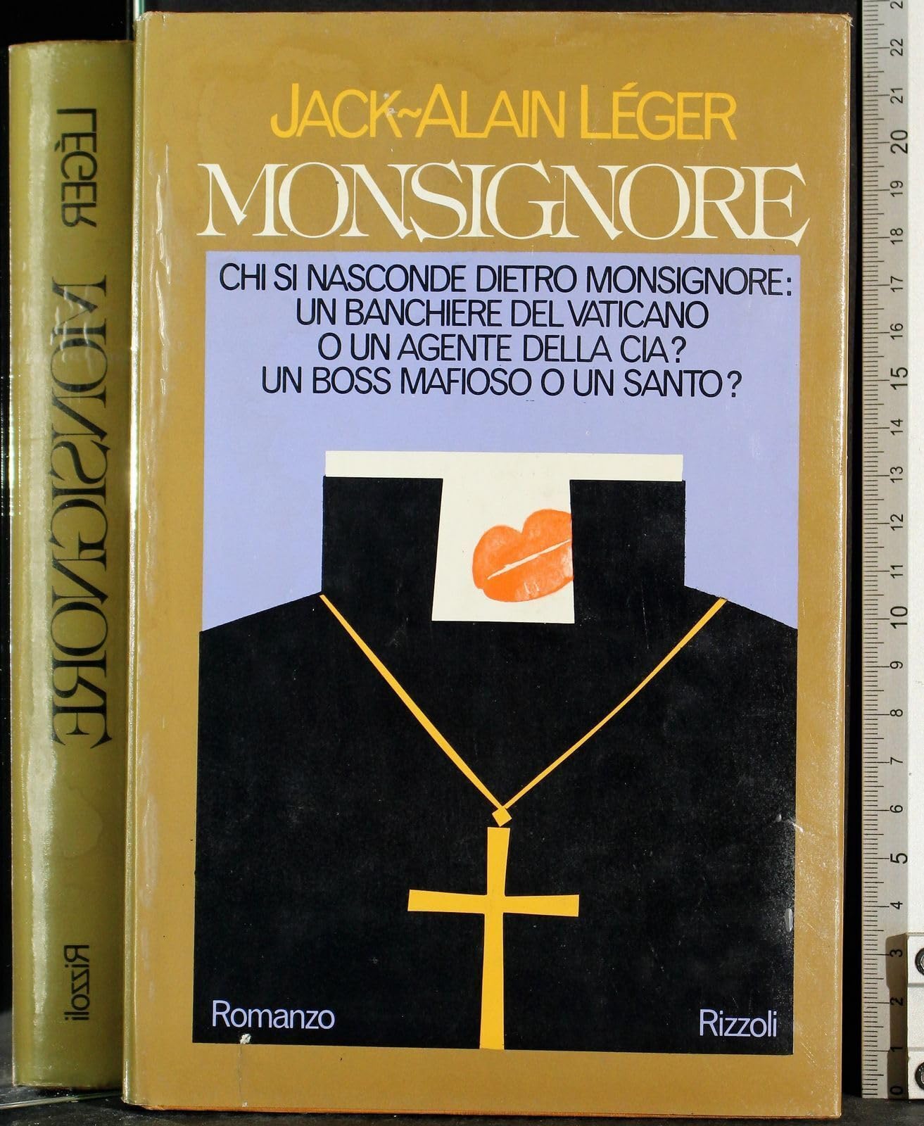 Monsignore (Club pour vous Hachette) book