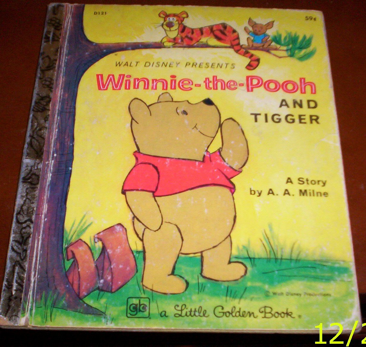 Winnie l'ourson (Mickey club du livre) book