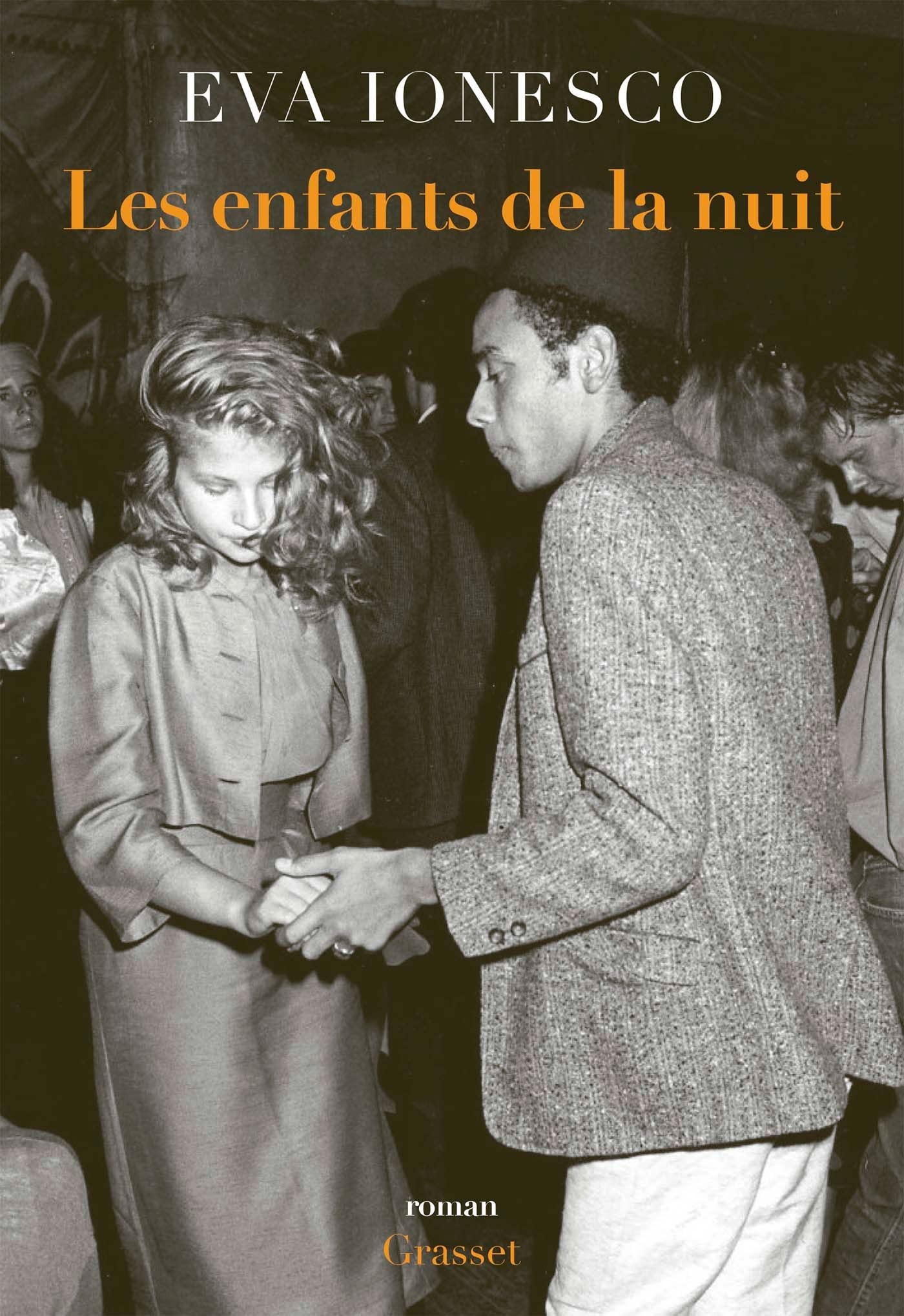 Les Enfants de la nuit: roman Contemporary literature