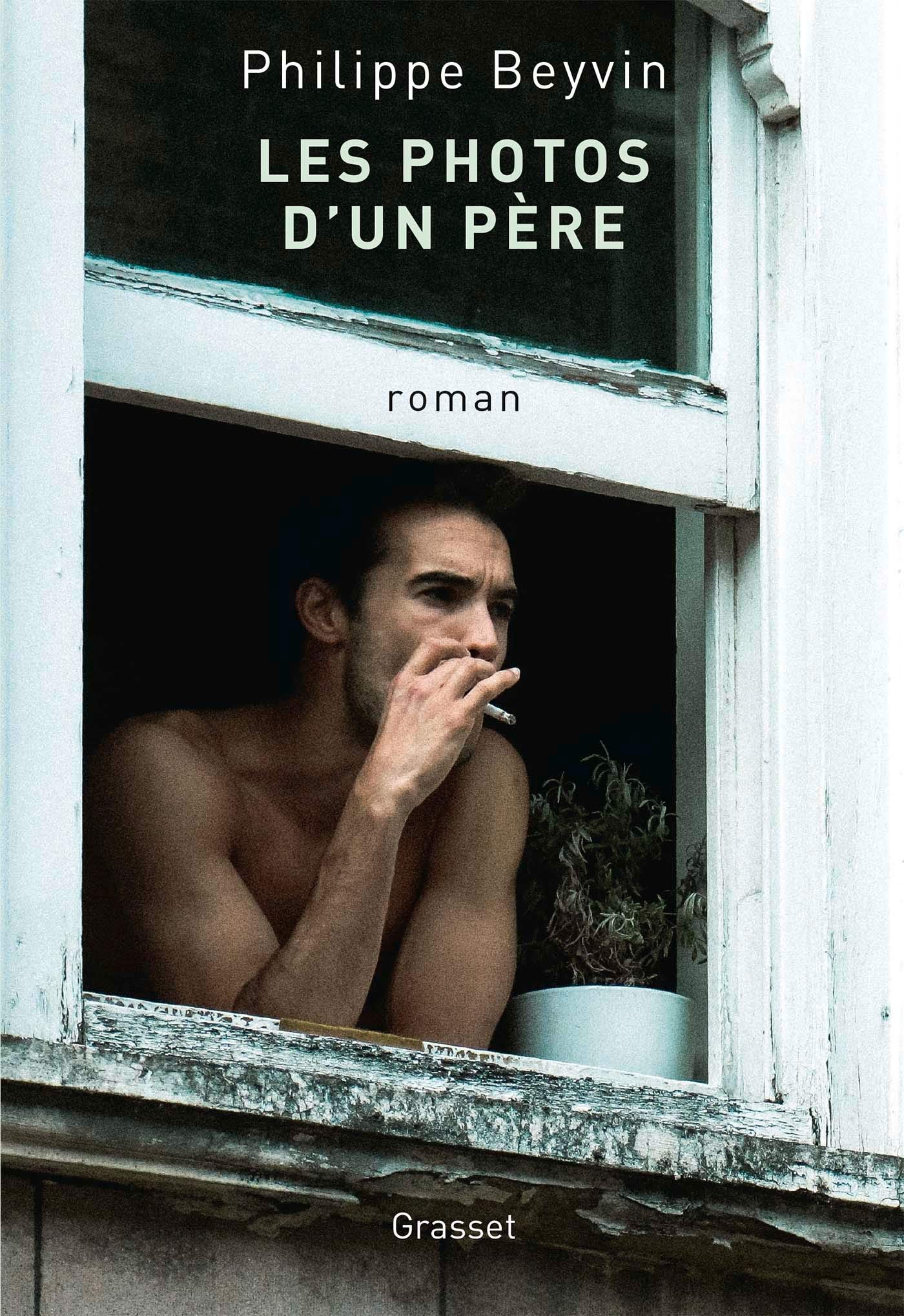 Les photos d'un père: premier roman Contemporary literature