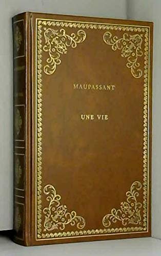 Une Vie (Collection Prestige du livre) book