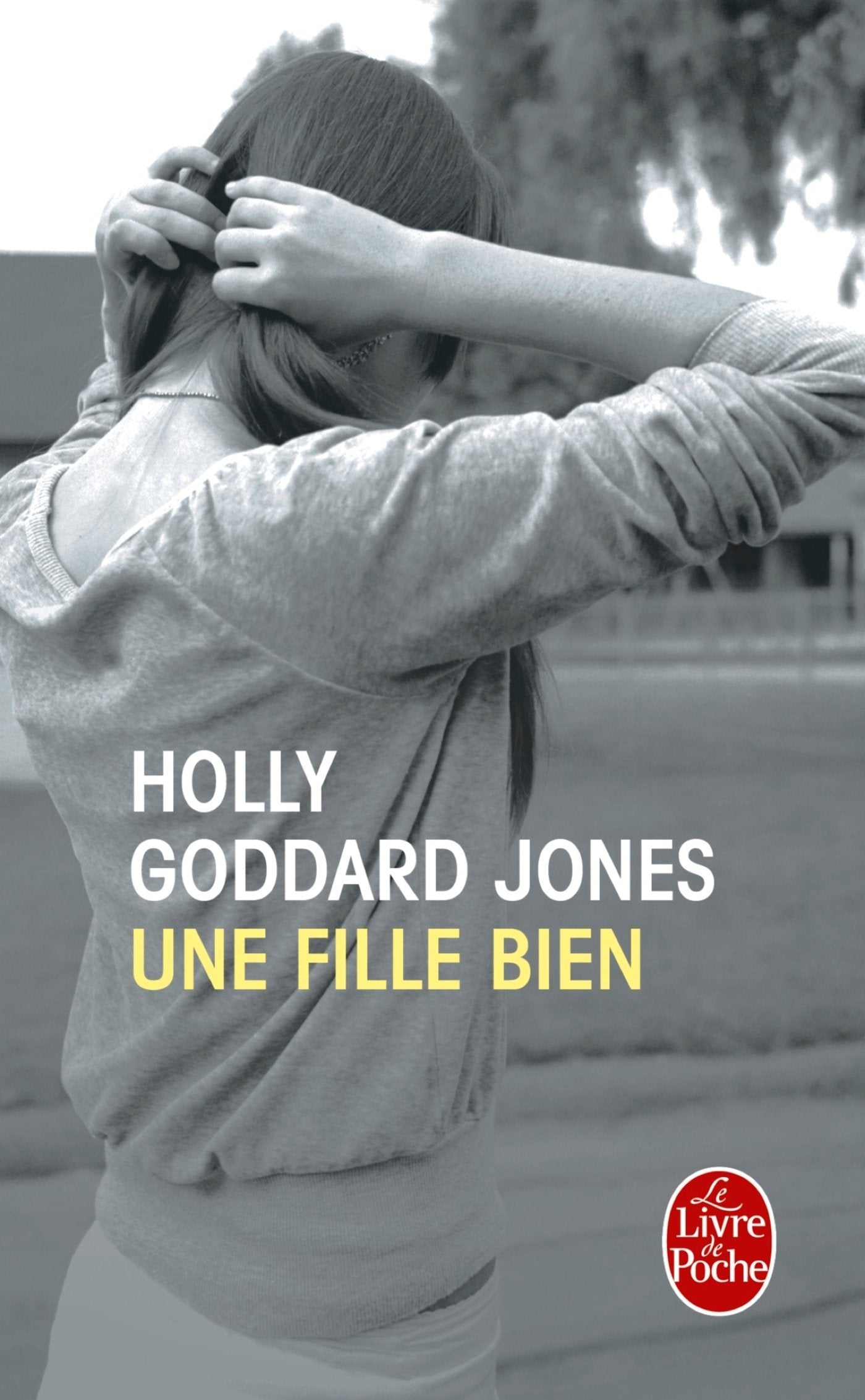 Une fille bien book