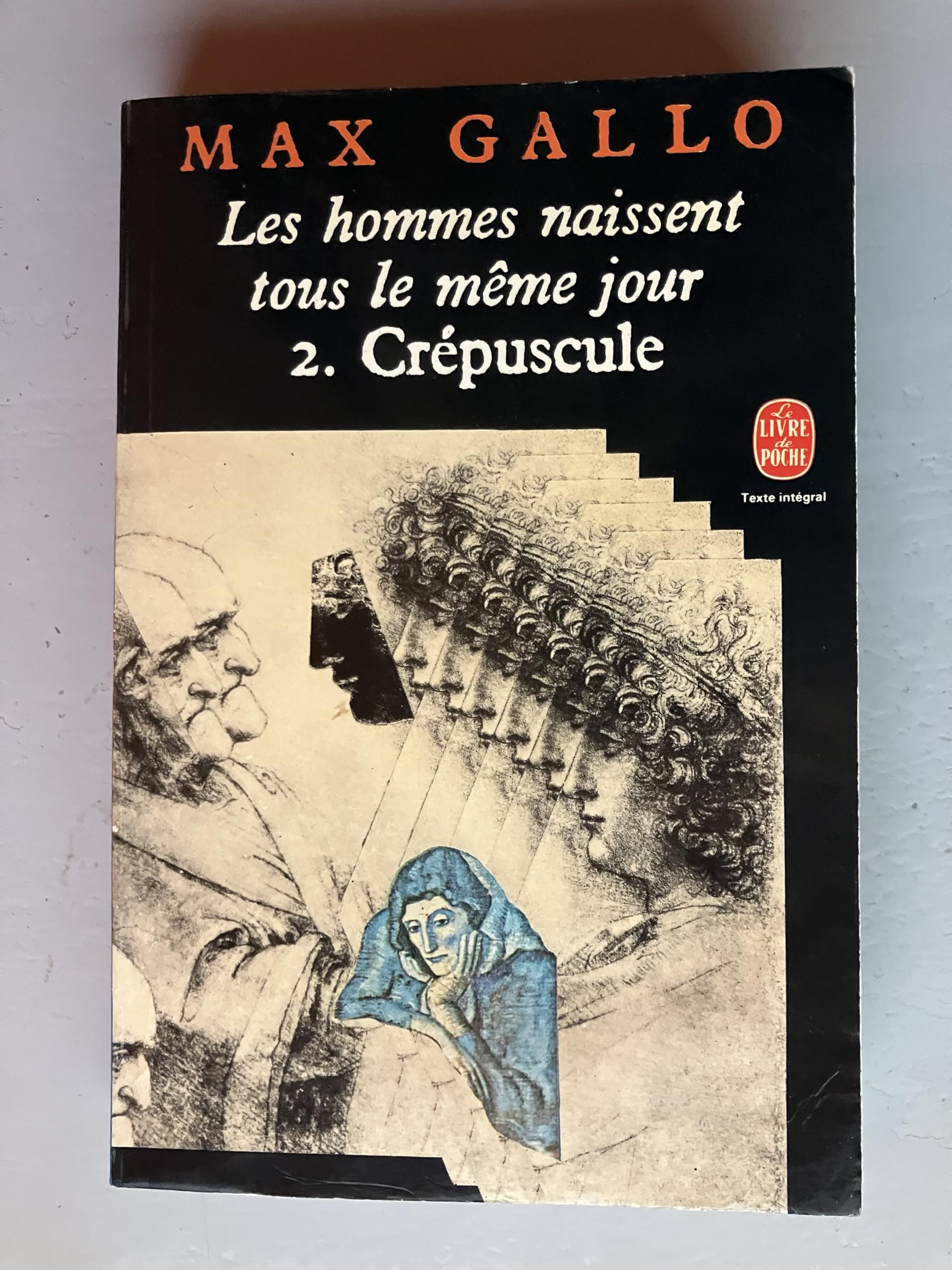 Les Hommes Naissent tous le même jour, 2 Crepuscule book