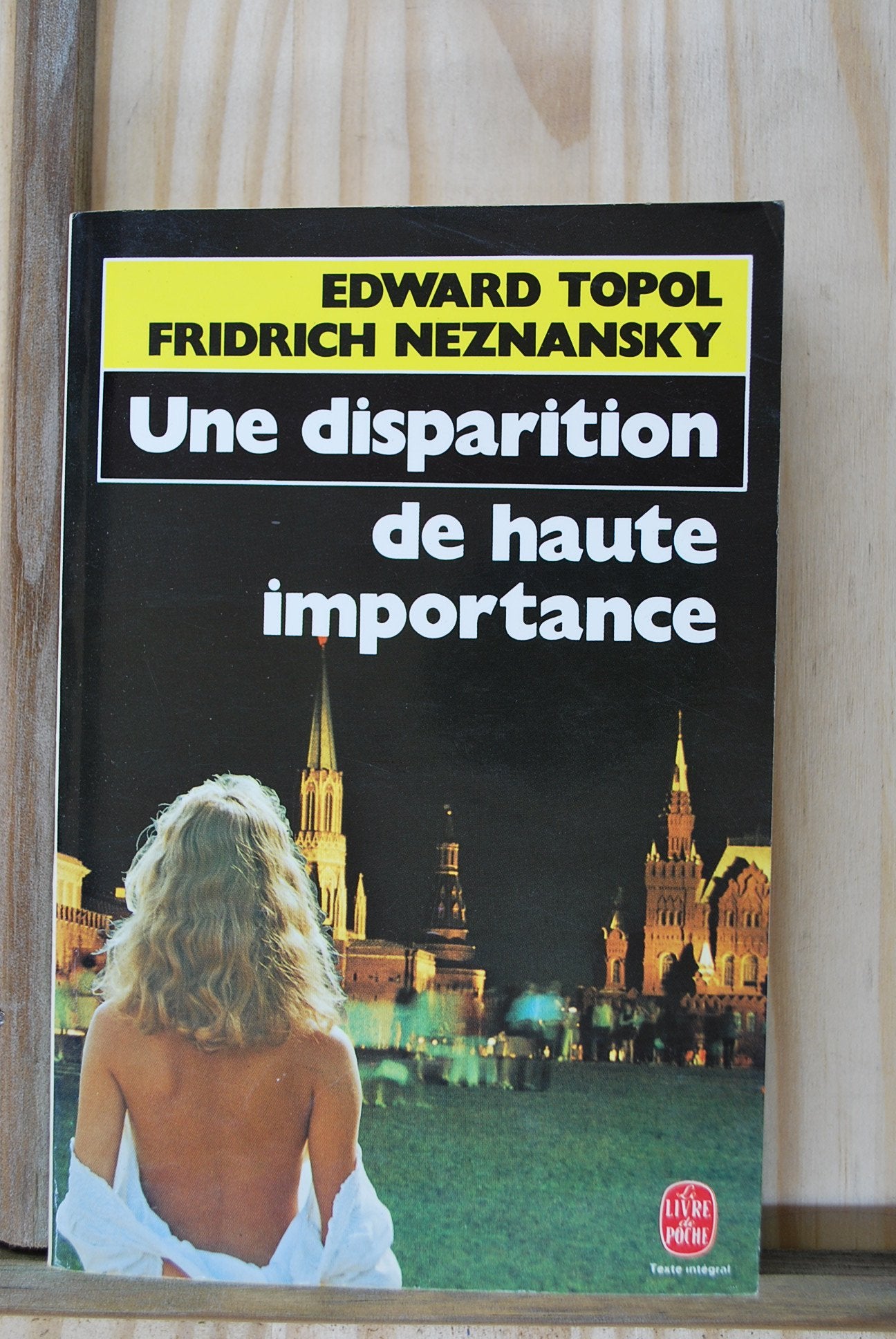 Une disparition de haute importance (Ldp Thrillers) Books