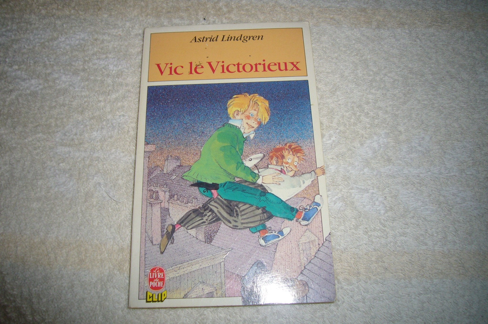 Vic le victorieux book