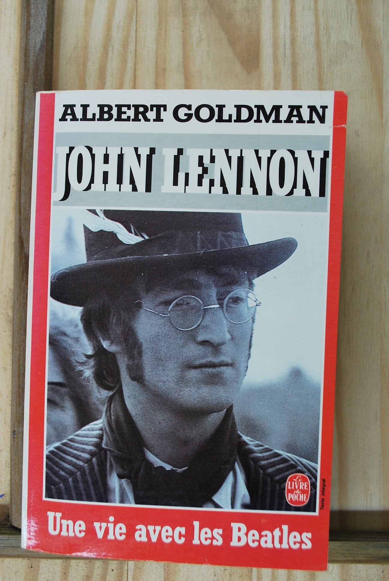 John Lennon: Une vie avec les Beatles Books