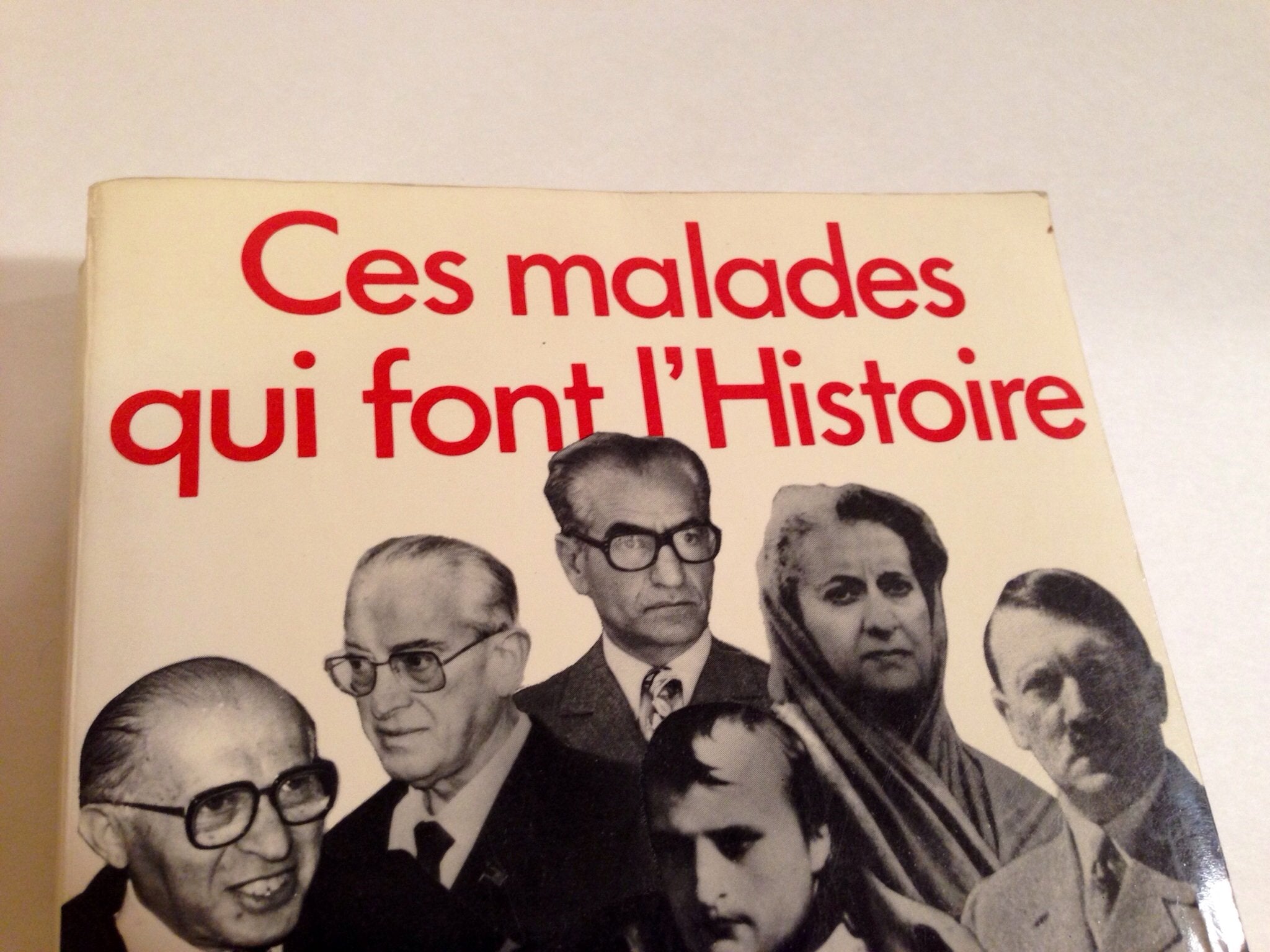 Ces malades qui font l'histoire book