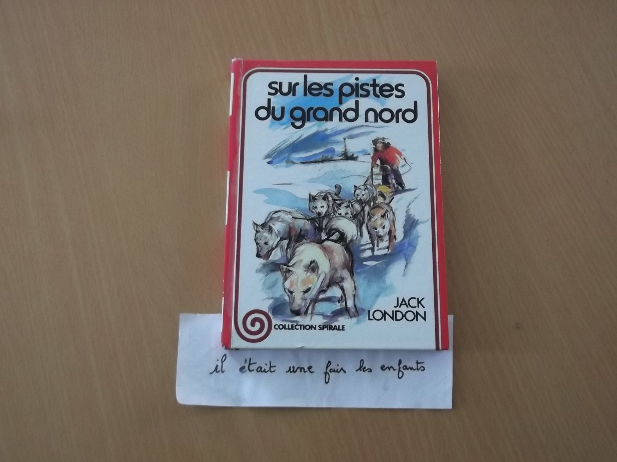 Sur les pistes du Grand Nord (Collection Spirale) book