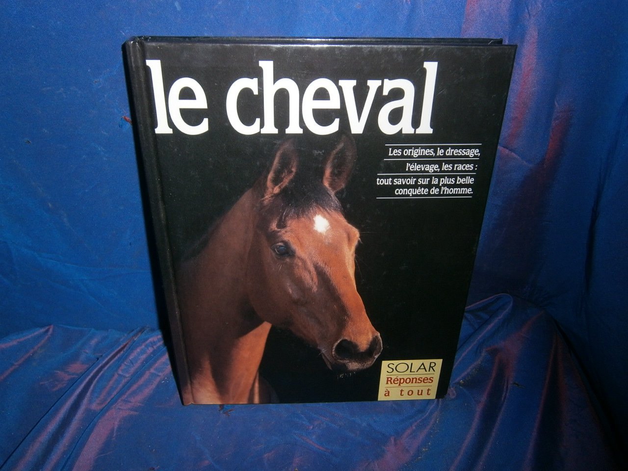 Le Cheval Books