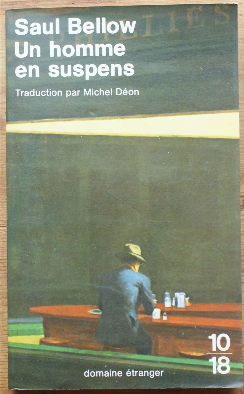 Un homme en suspens : roman book