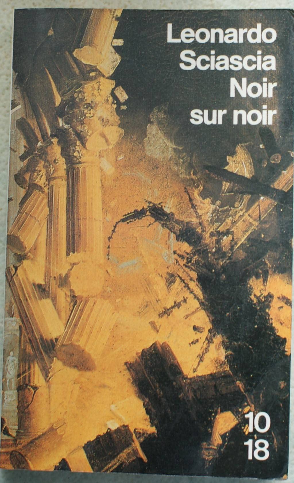 Noir sur noir : journal de dix annees : 1969-1979 book