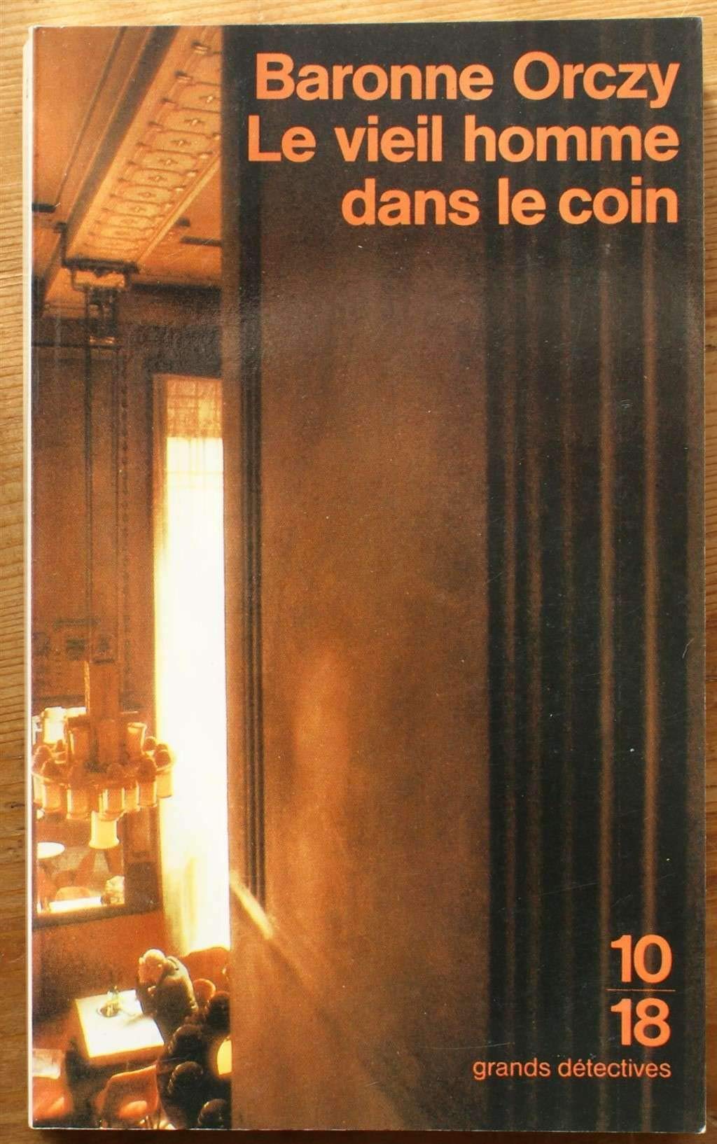 Le vieil homme dans le coin Books