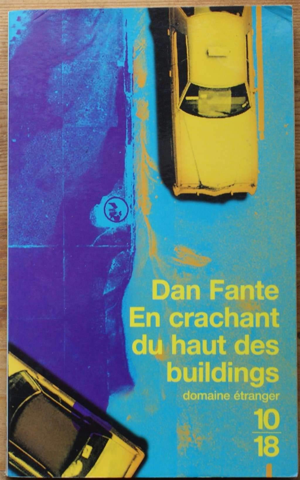 En crachant du haut des buildings book