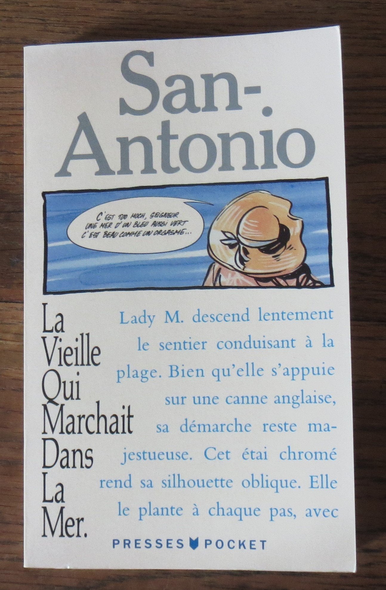 La vieille qui marchait dans la mer Books