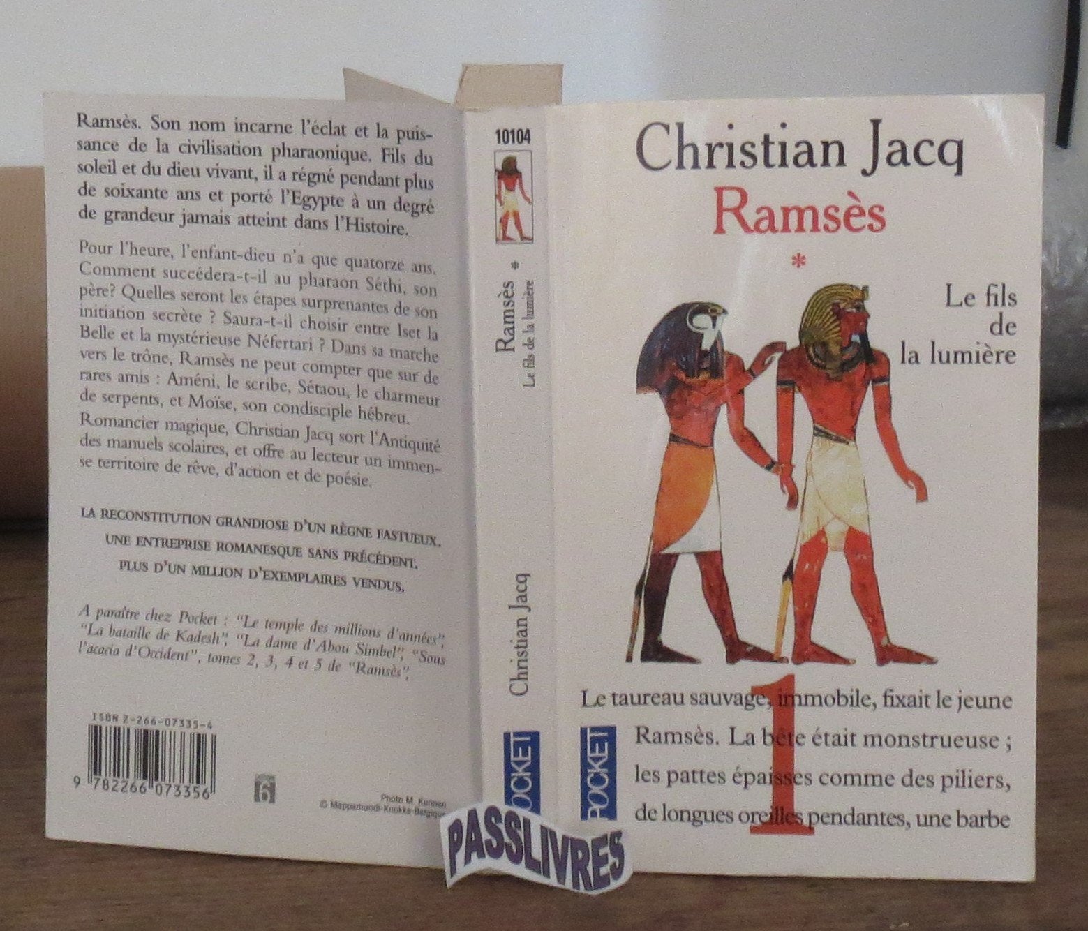 Ramsès Tome 1: Le Fils De La Lumière book