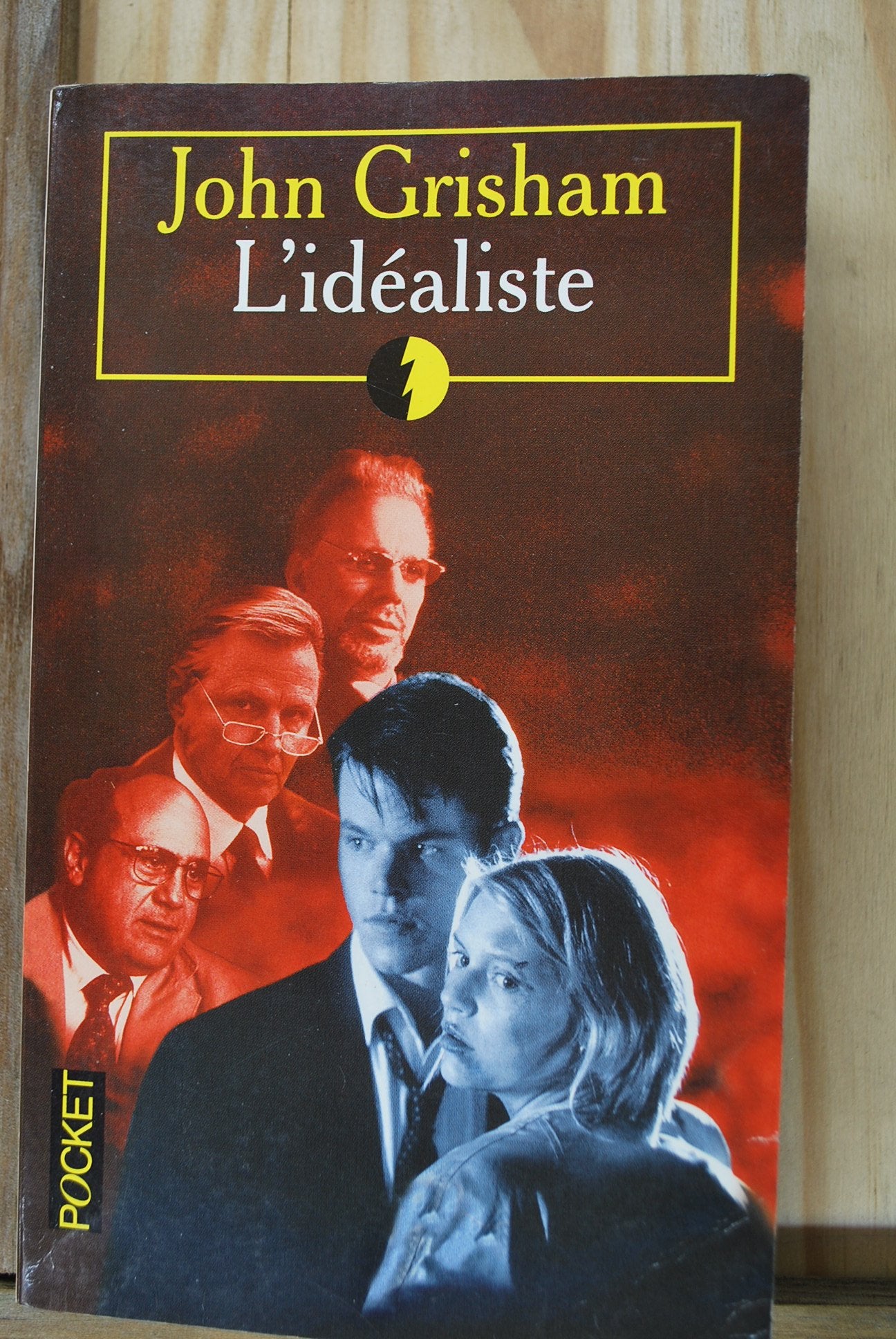 L'Idealiste Contemporary literature Books