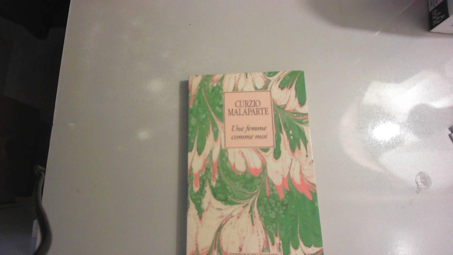 Une femme comme moi Books