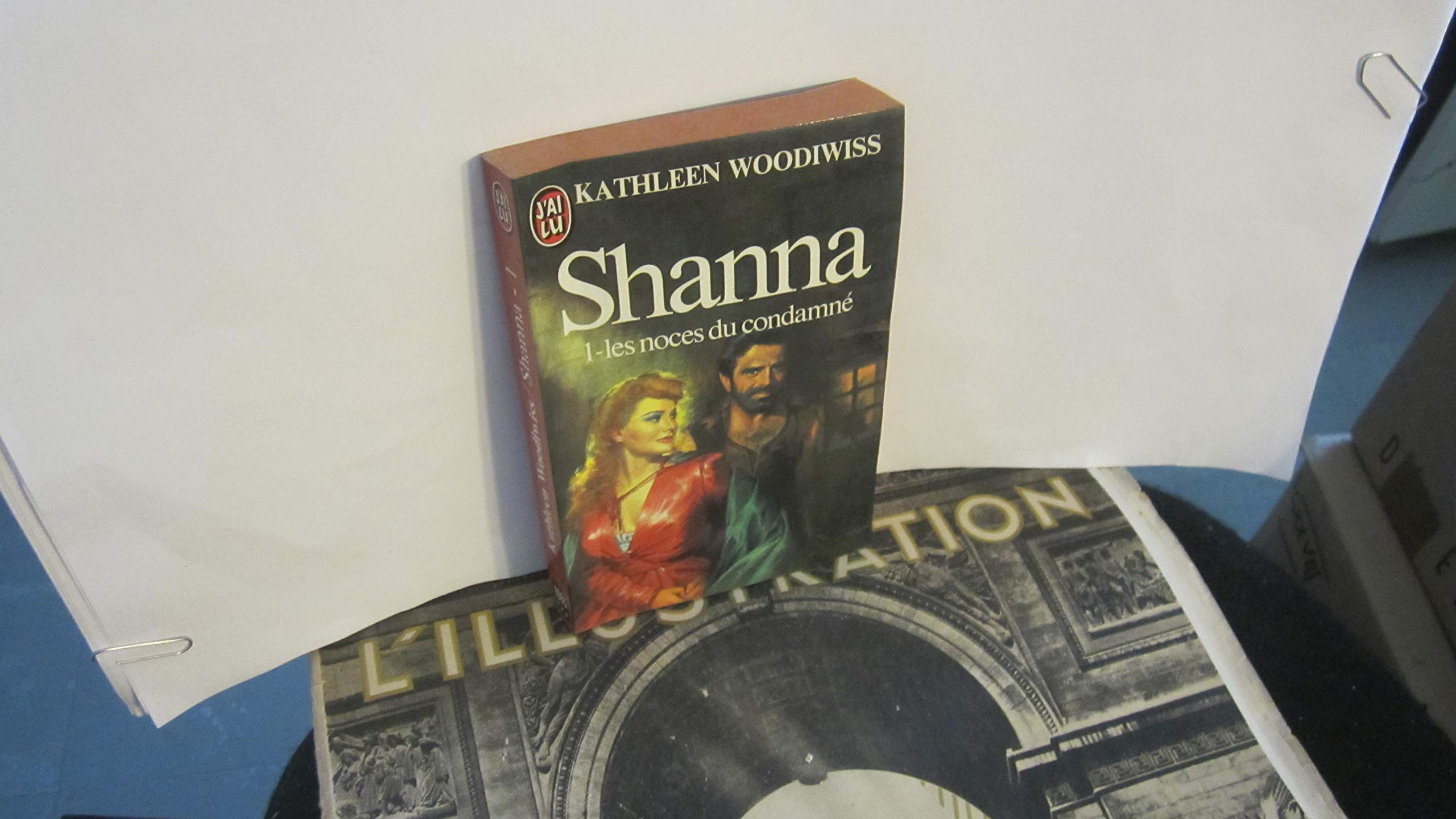 Shanna (Romans Sentimen) Books