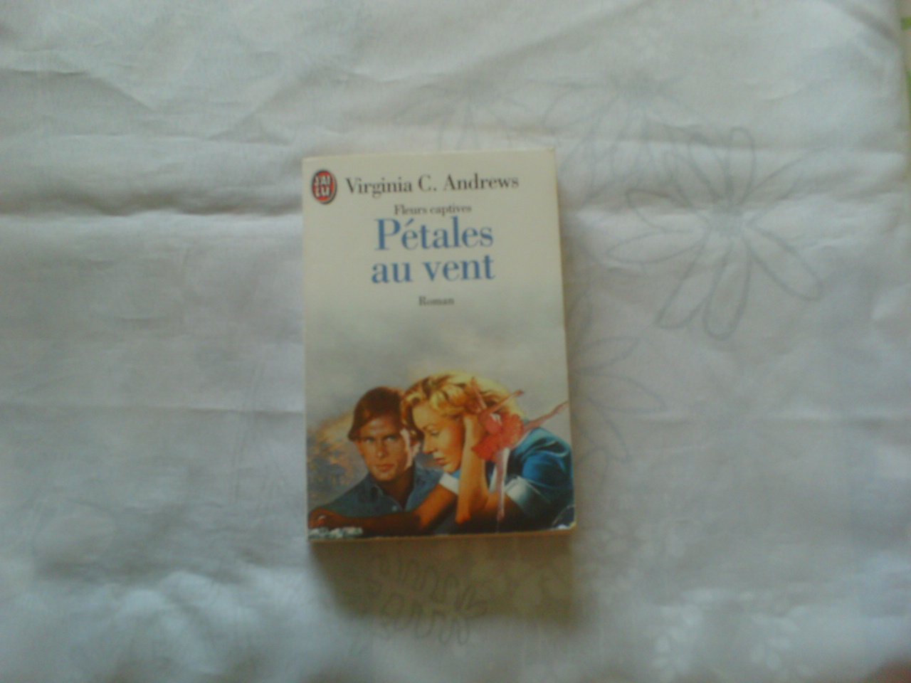 Pétales au vent book