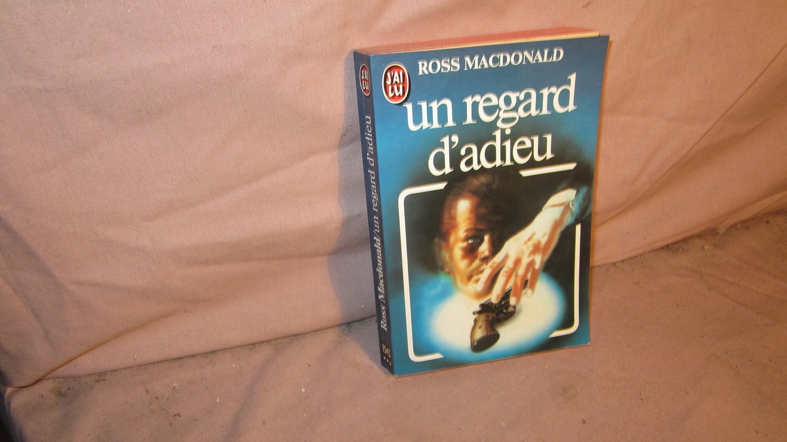 Regard d'adieu *** (Un) Books