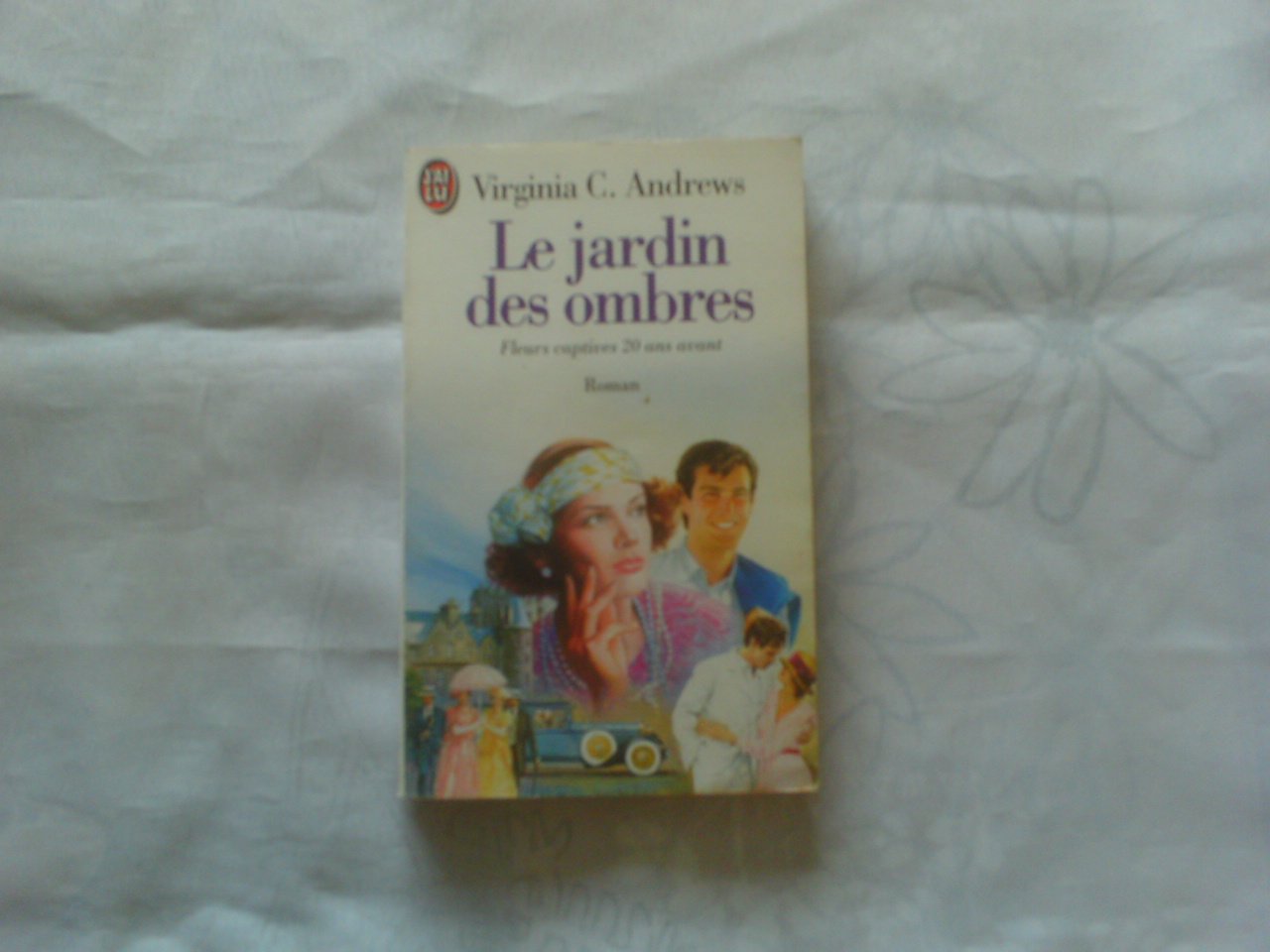 Fleurs captives 20 ans avant t5 - le jardin des ombres Books