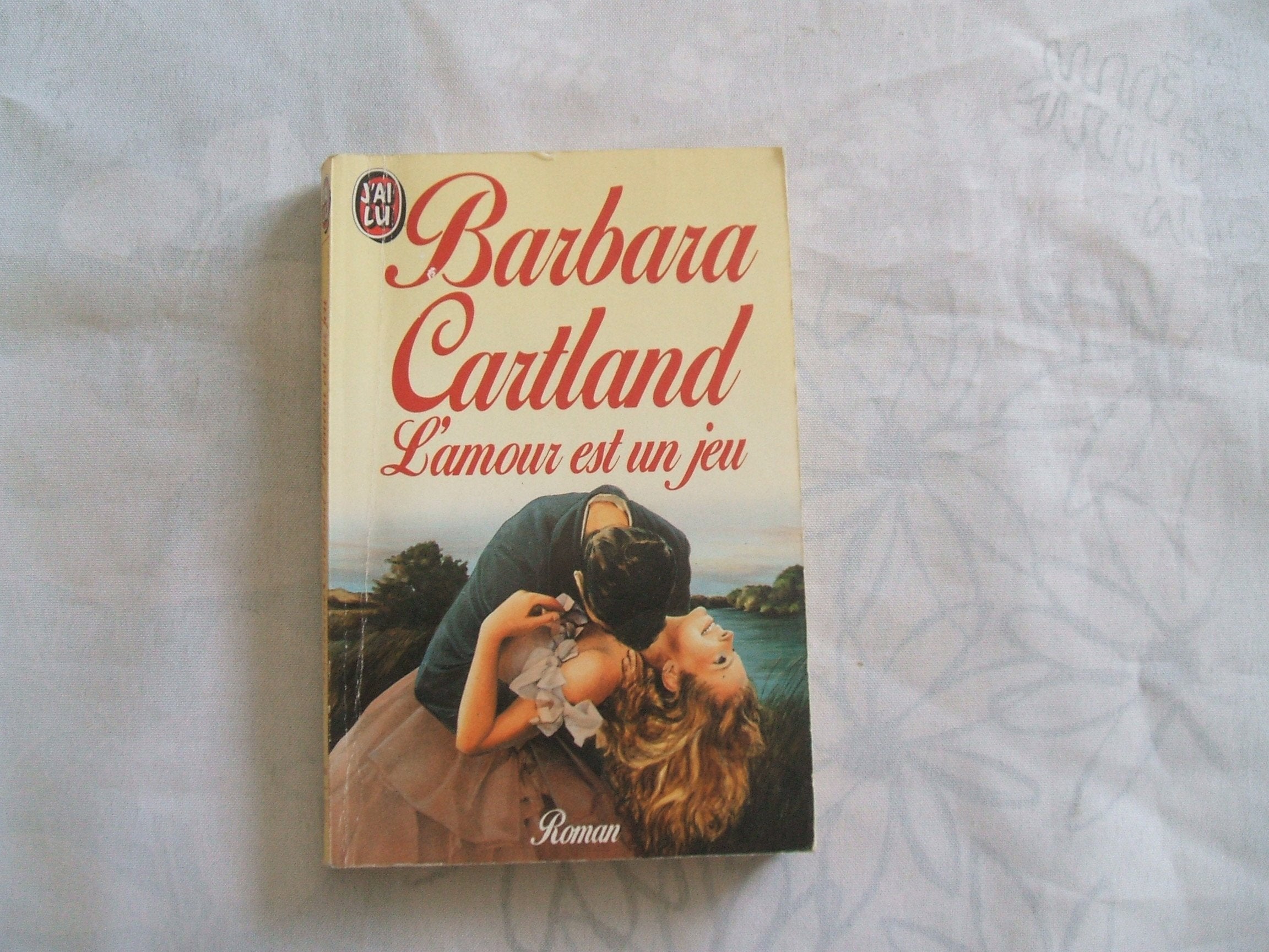 L'amour est un jeu Books