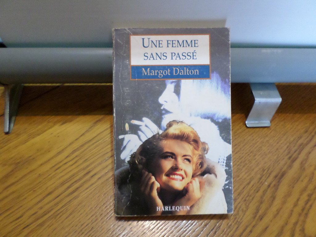 Une femme sans passe (000005) Books