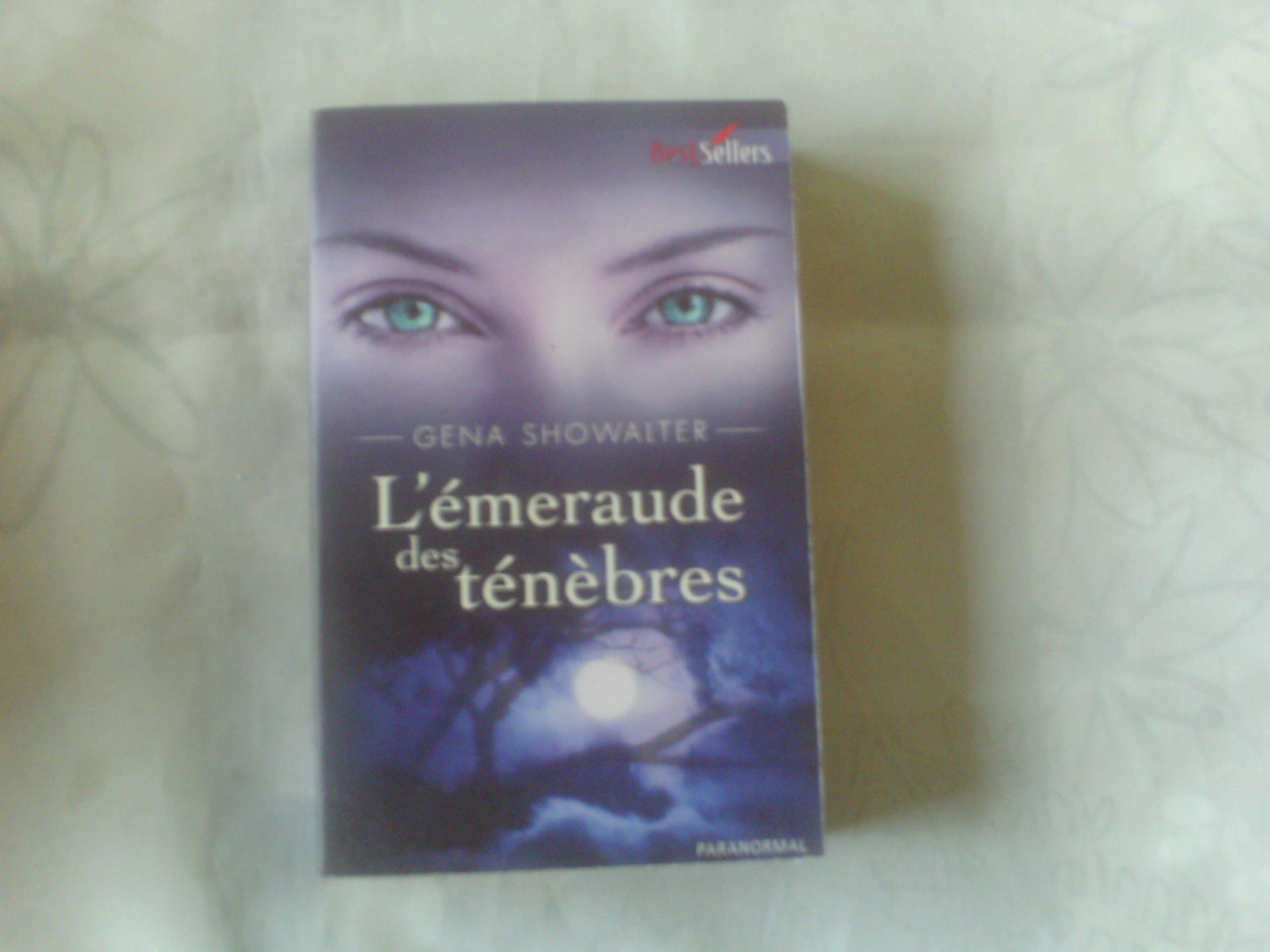 L'émeraude des ténèbres book