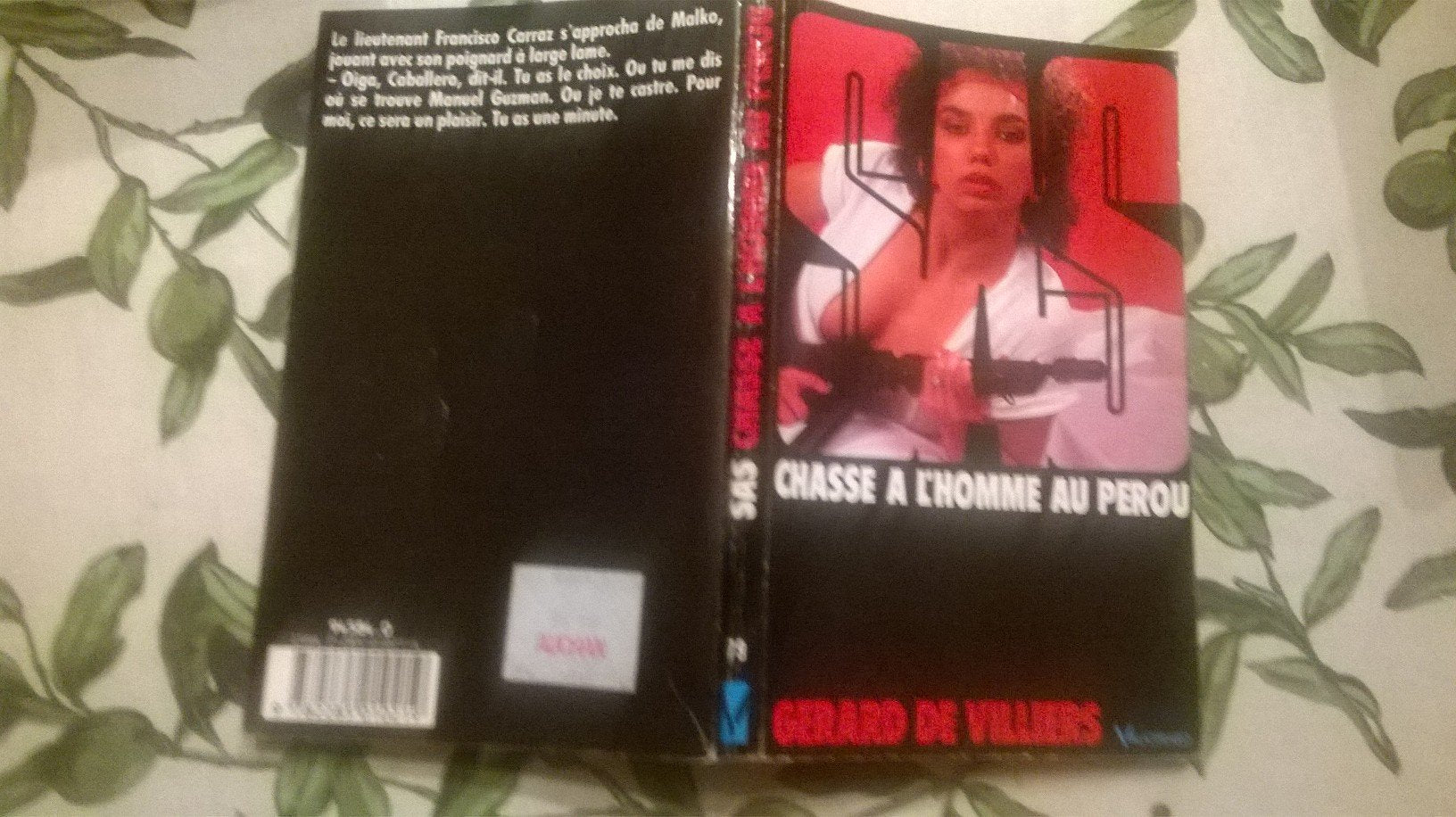Chasse a l'homme au perou (P.C. Poche S.a.) Books