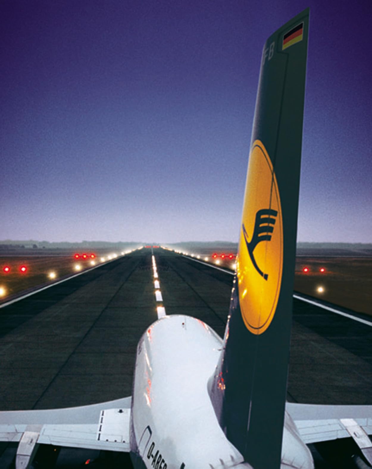 Die Schwingen des Kranichs – 50 Jahre Lufthansa-Design / The Wings of the Crane – 50 Years ofLufthansa Design: Katalog zur Ausstellung im Museum für ... Kunst in Frankfurt a. M., 2005. Dtsch.-Engl. Architecture
