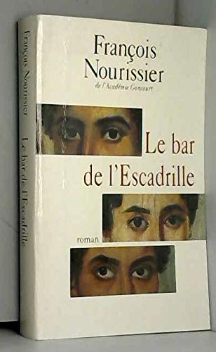 Le bar de l'Escadrille. Books