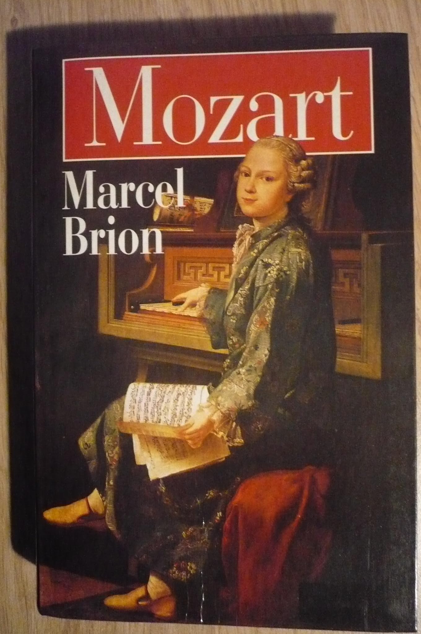 MOZART par Marcel BRION - Édition Librairie Académique Perrin / Le Grand Livre du Mois (1996) book