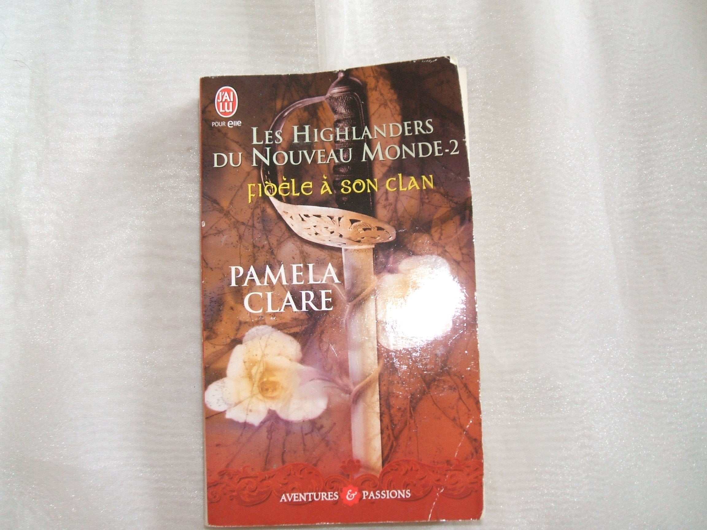 Fidèle à son clan book