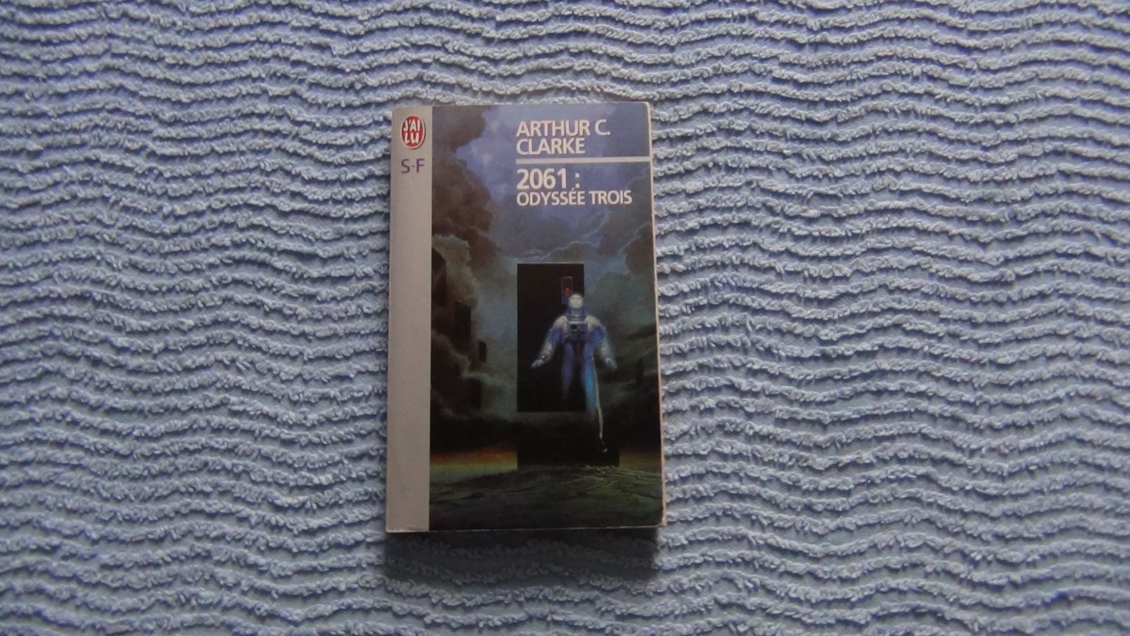 Deux mille soixante et un : odyssee trois Books