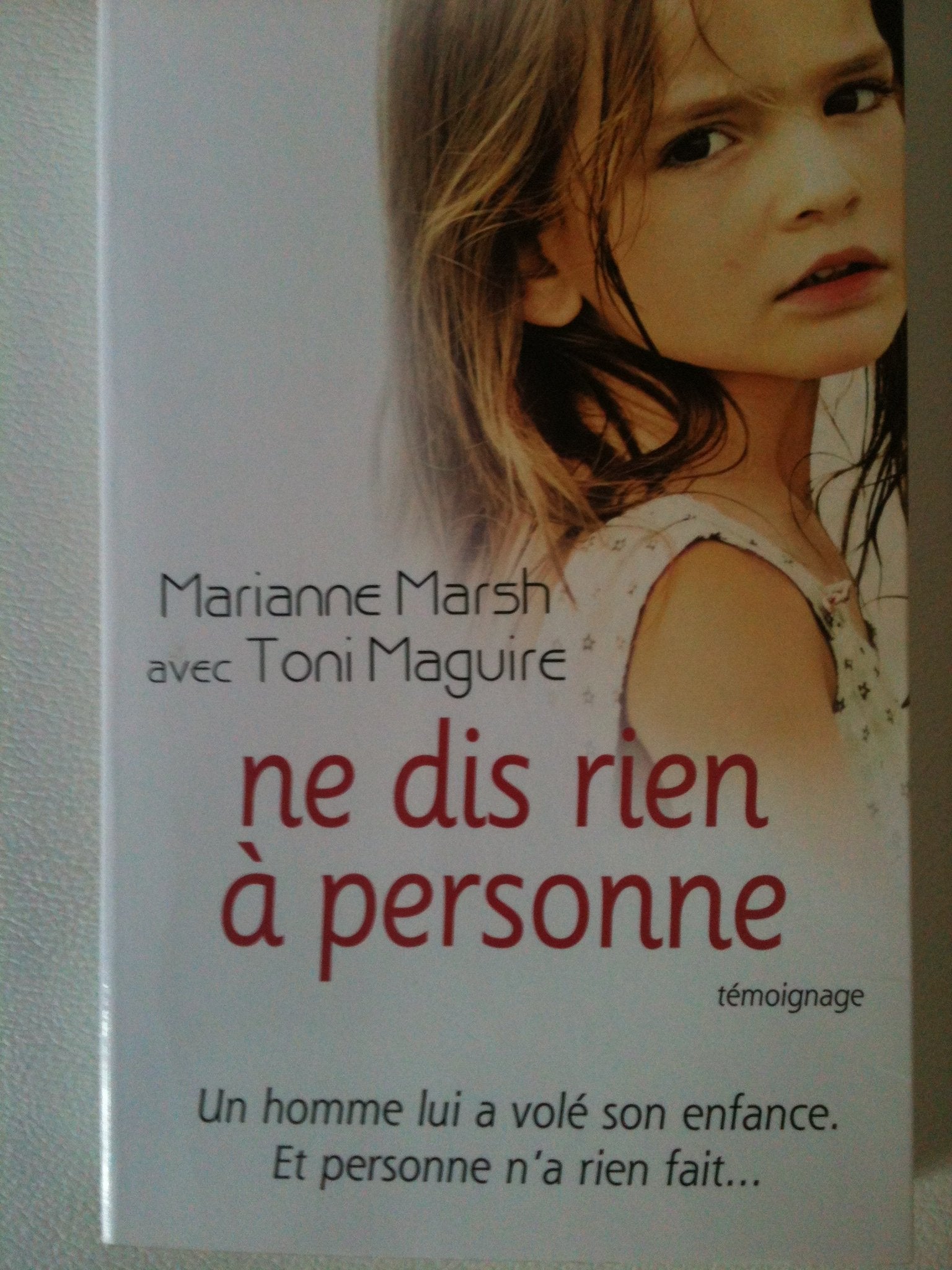 ne dis rien à personne book