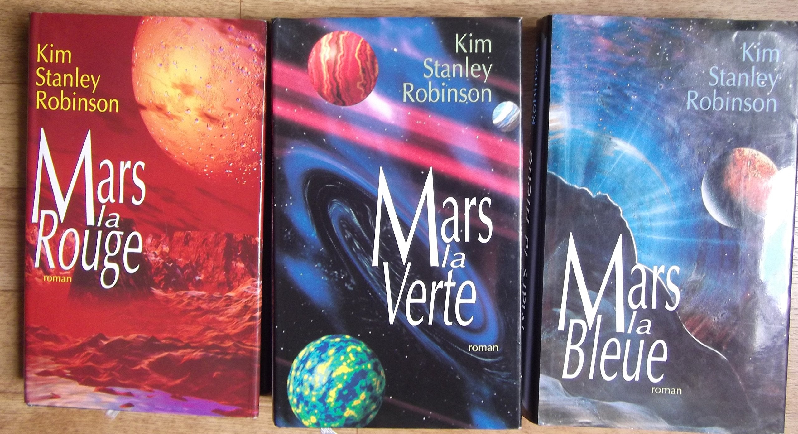 LA TRILOGIE MARTIENNE - Mars la Rouge - Mars la Verte - Mars la Bleue. Books