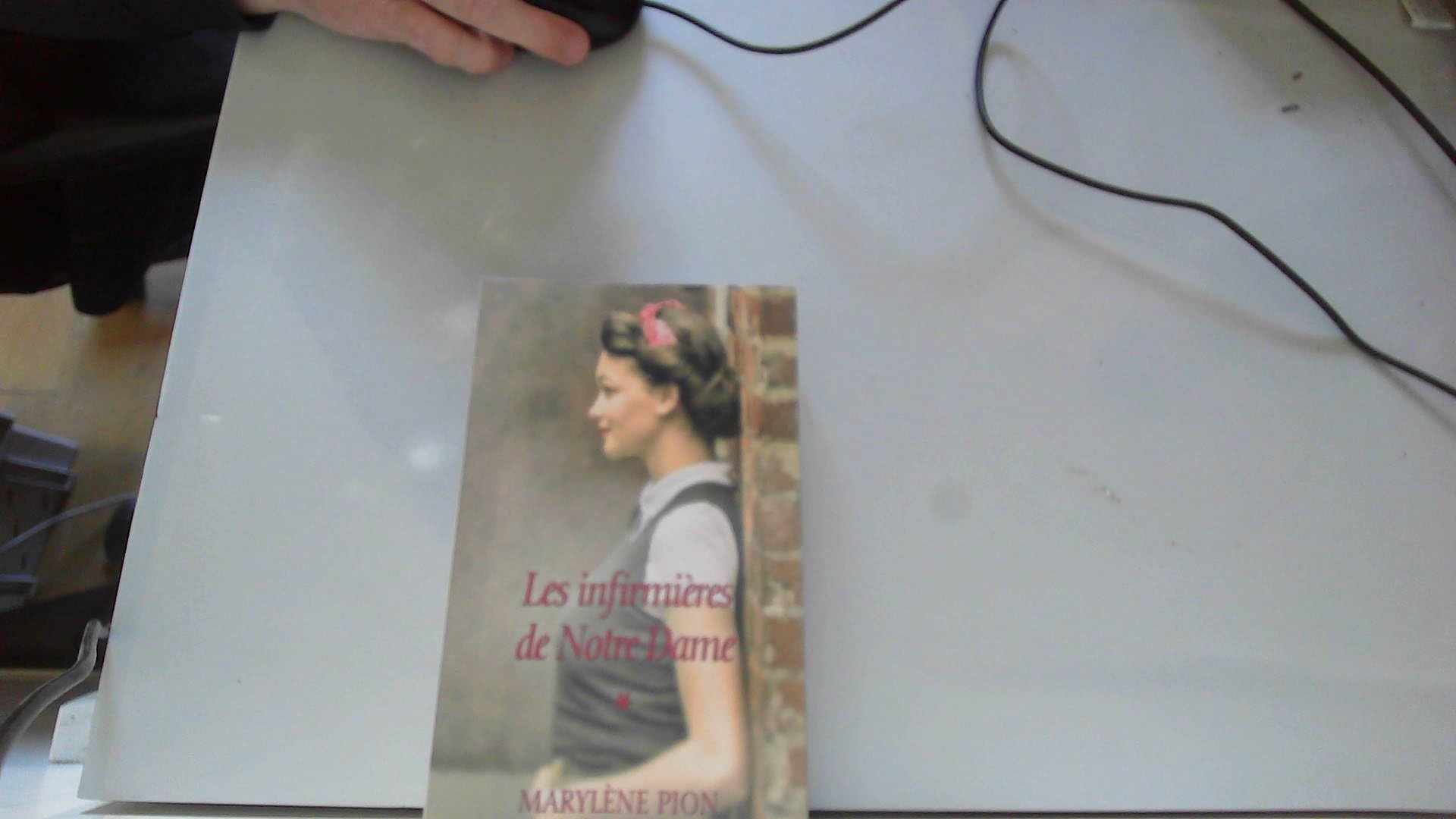 Les Infirmières de Notre-Dame. Tome 1 : Flavie-Simone book