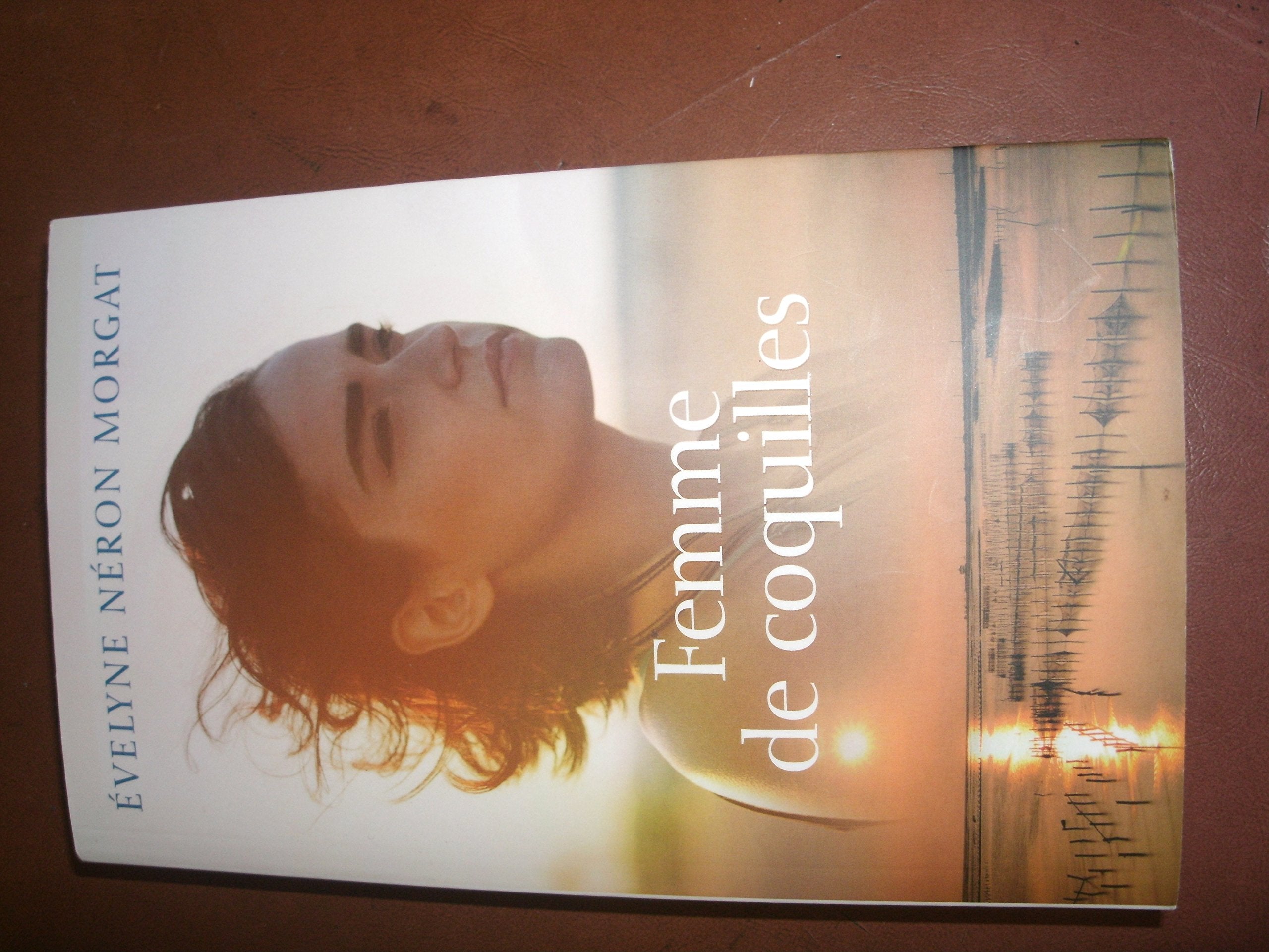 Femmes de coquilles book