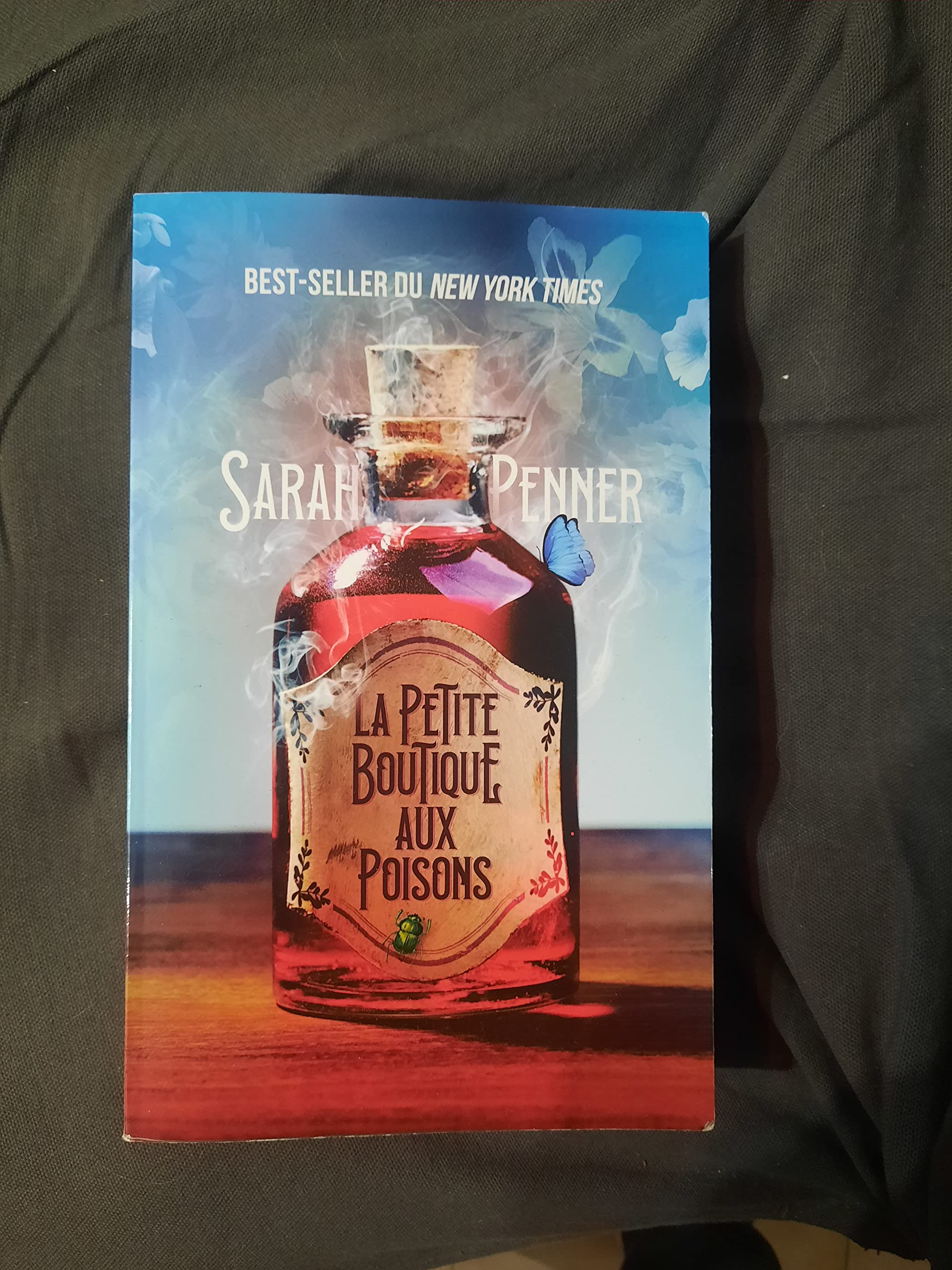 La petite boutique aux poisons book