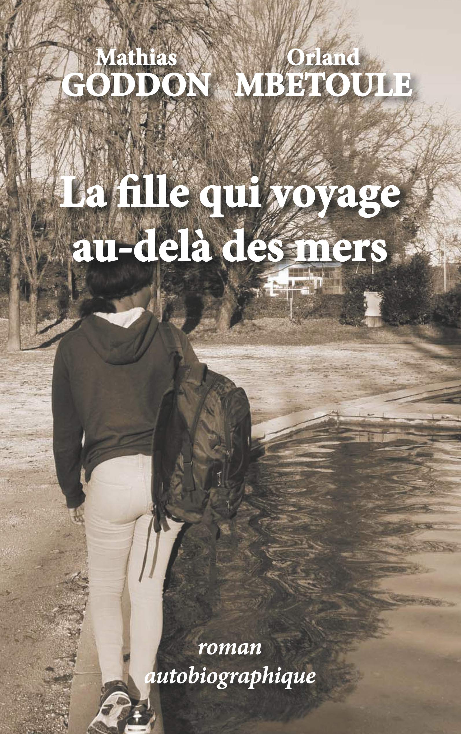 La fille qui voyage au-delà des mers book
