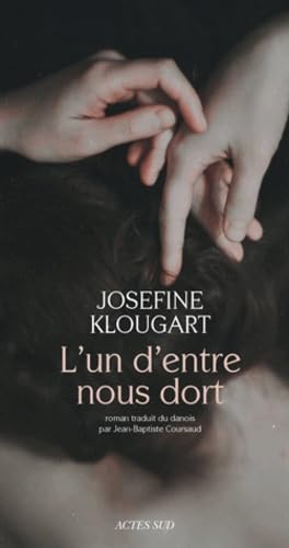 L'un d'entre nous dort book