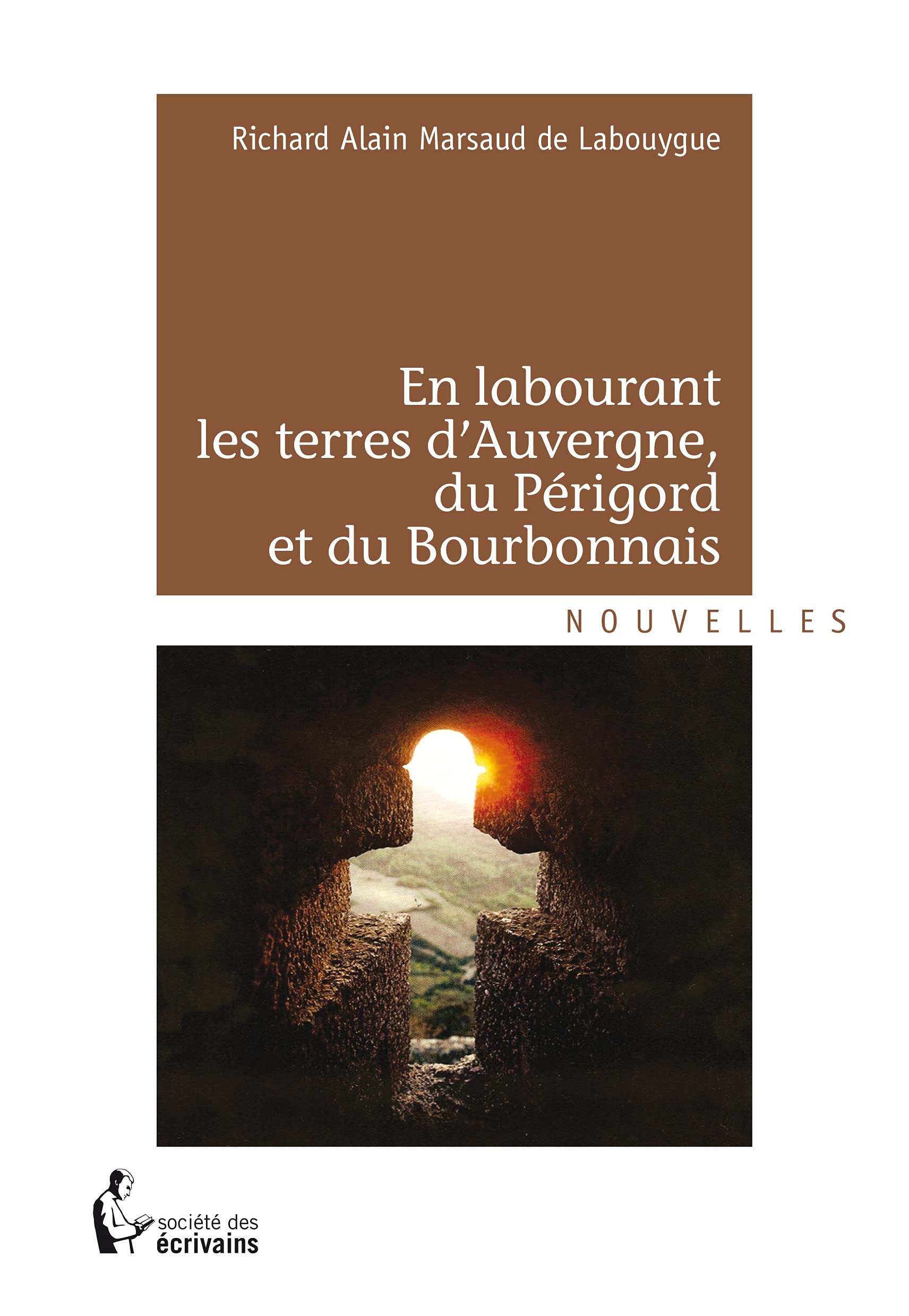 En labourant les terres d'Auvergne, du Périgord et du Bourbonnais book