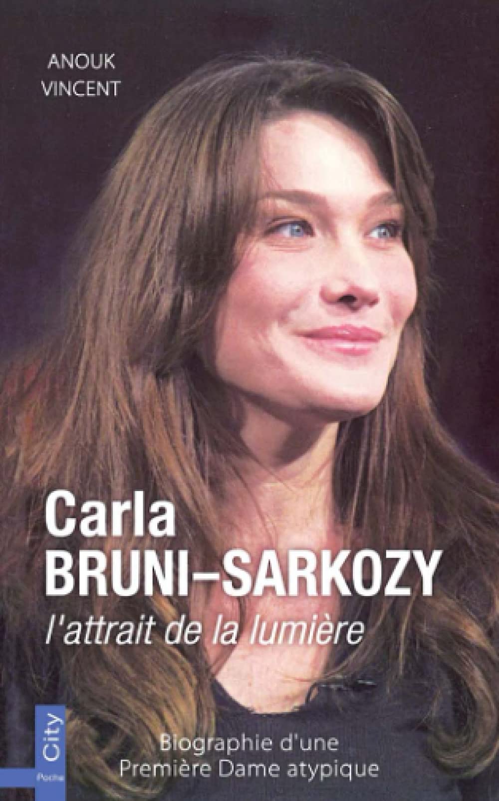 Carla Bruni Sarkozy, L'attrait de la lumière book