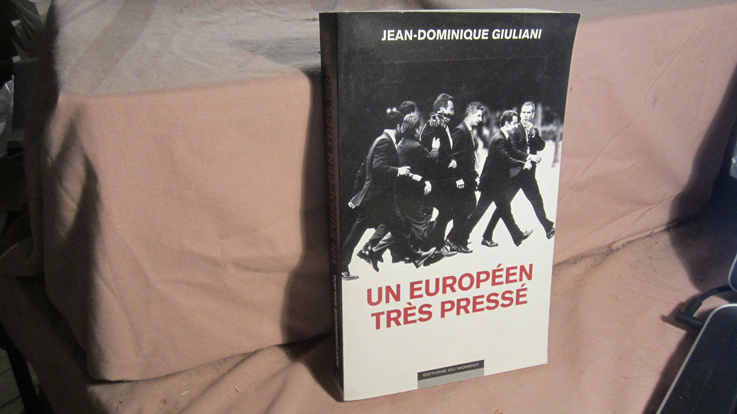 UN EUROPEEN TRES PRESSE book