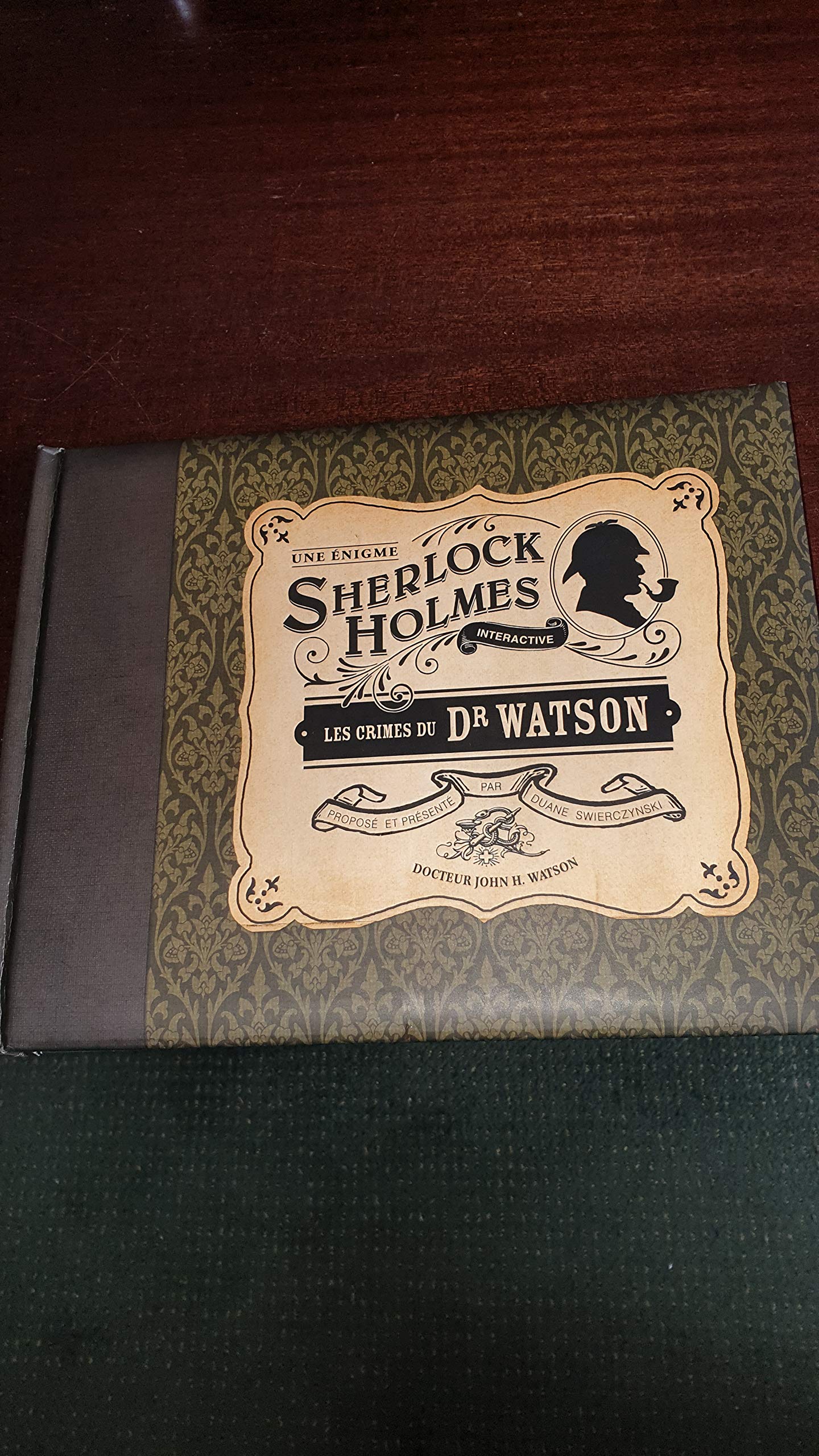 Les crimes du Dr Watson: Une énigme Sherlock Holmes interactive Books
