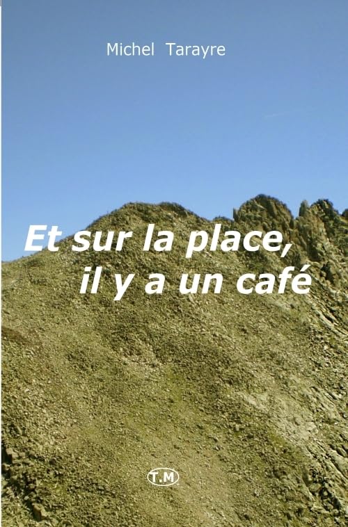 Et sur la place, il y a un café book