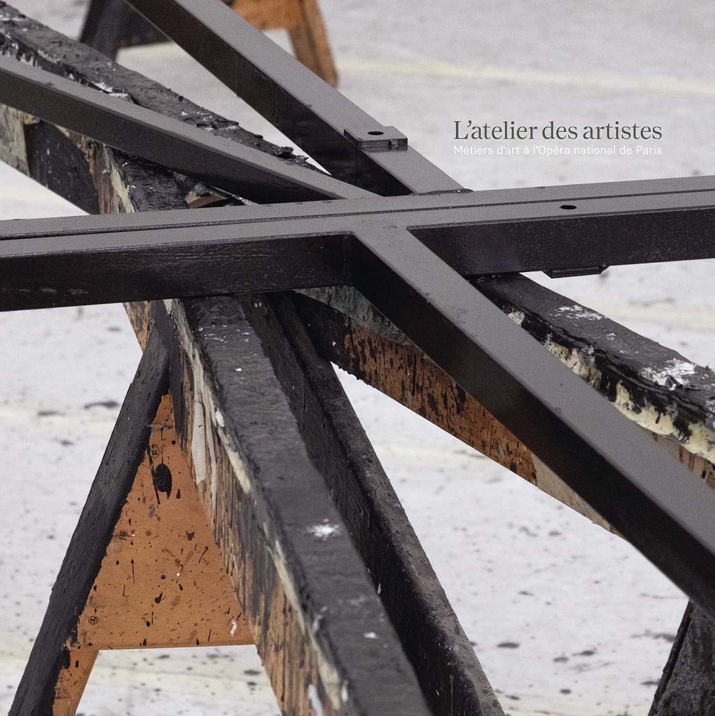 L'atelier des artistes. Métiers d'art à l'Opéra national de Paris (Français/Anglais): Photographies d'Heinz Peter Knes Film, Art & Culture