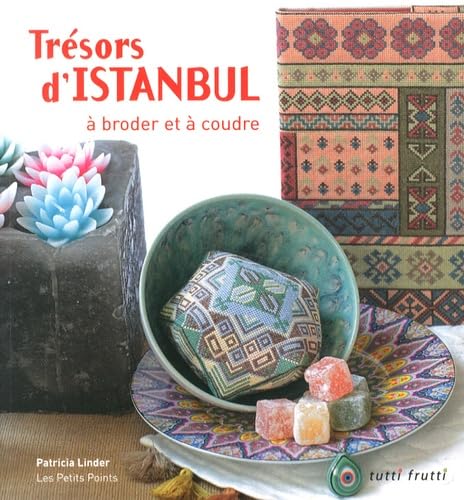 TRESORS D'ISTANBUL MOTIFS TAPIS TURC Books