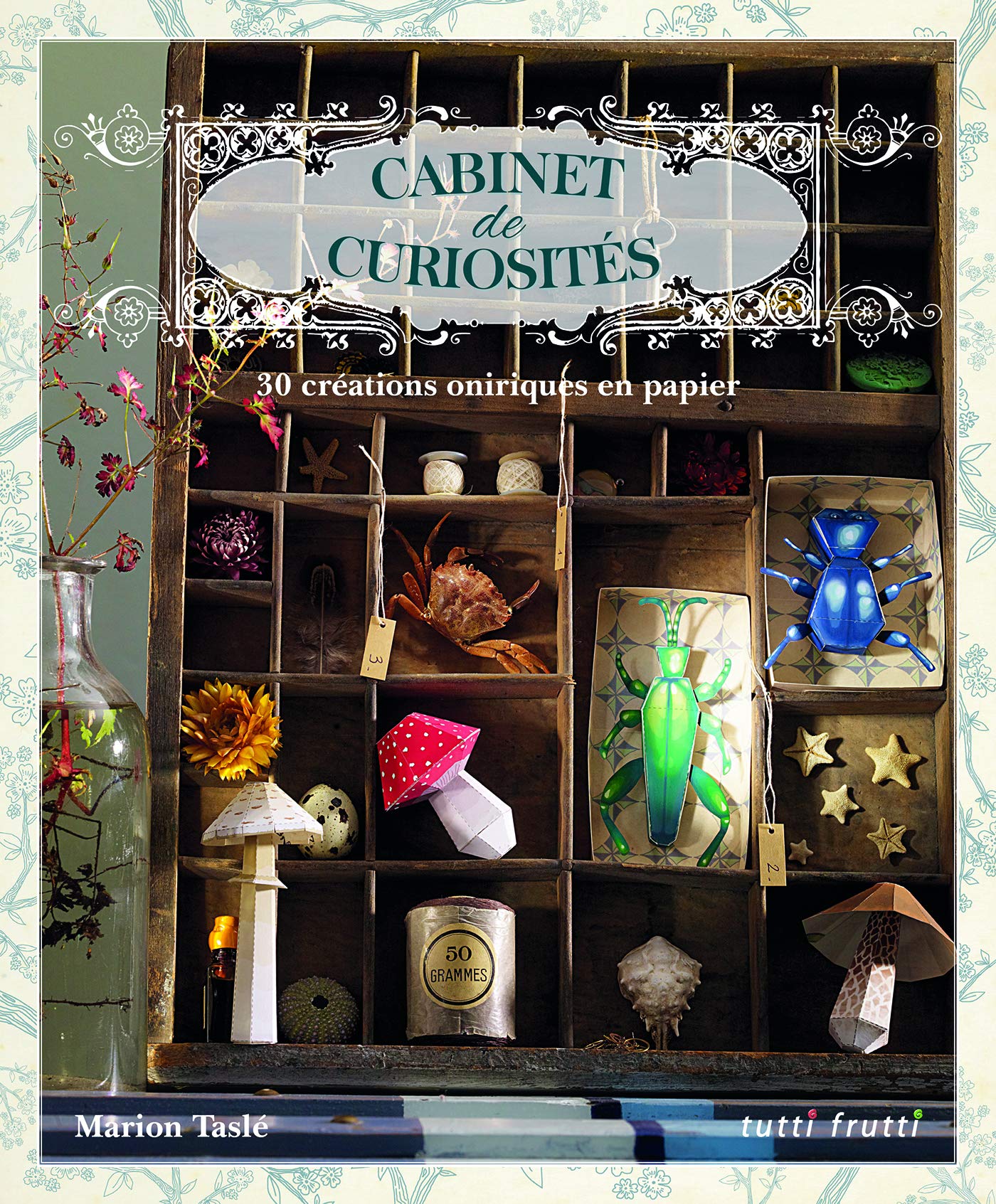 cabinets de curiosite en paper toy Books