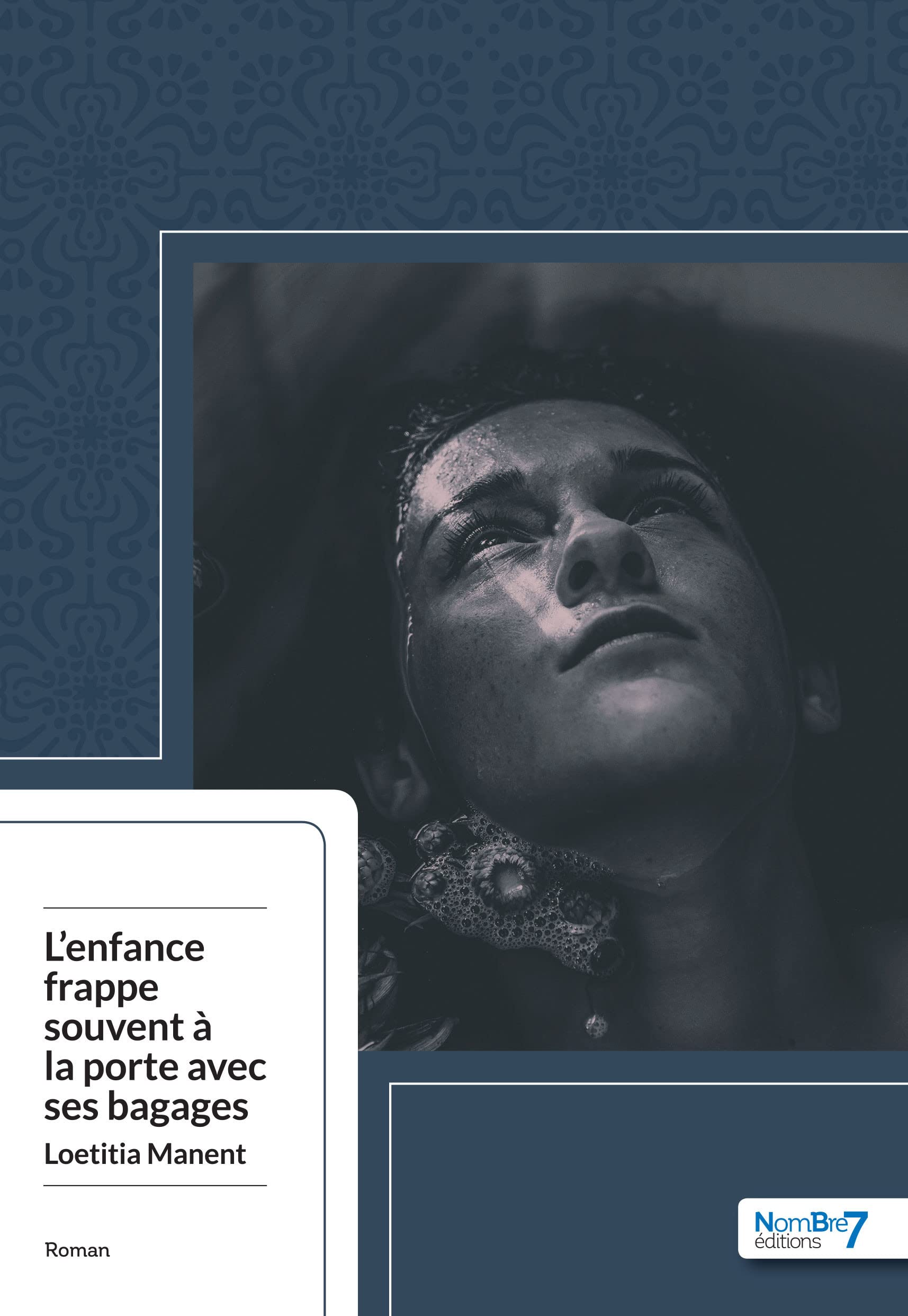L'enfance frappe souvent à la porte avec ses bagages book